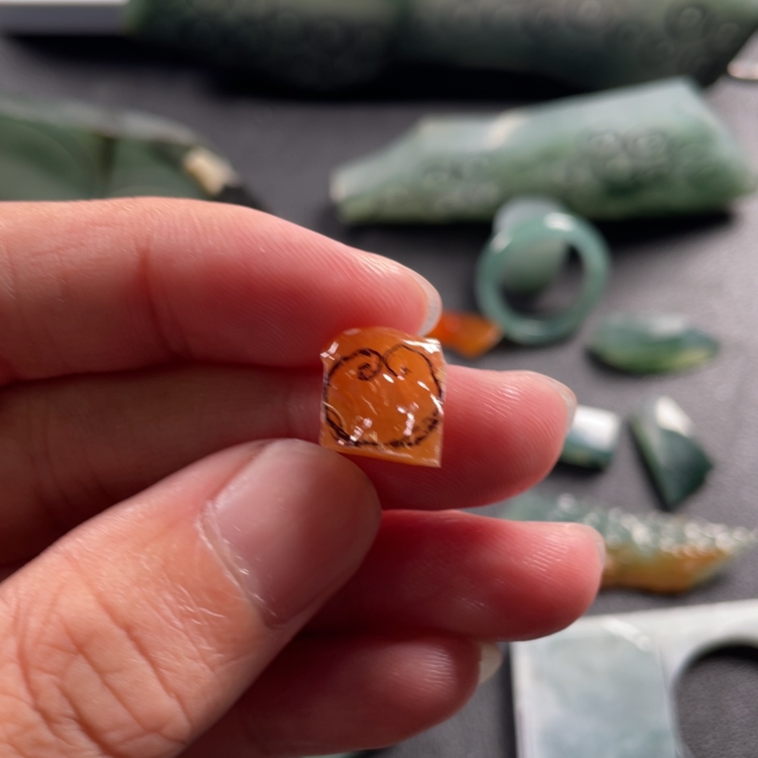 定制翡翠未镶嵌如意头