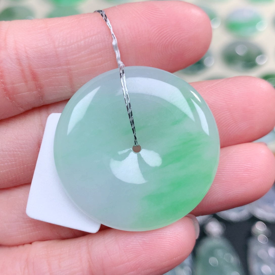 翡翠未镶嵌吊坠(不含链)30.8-5.5