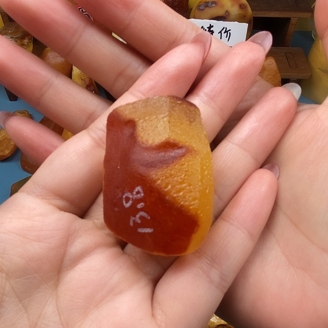 皒***邊定制琥珀未镶嵌蜜蜡原石定制