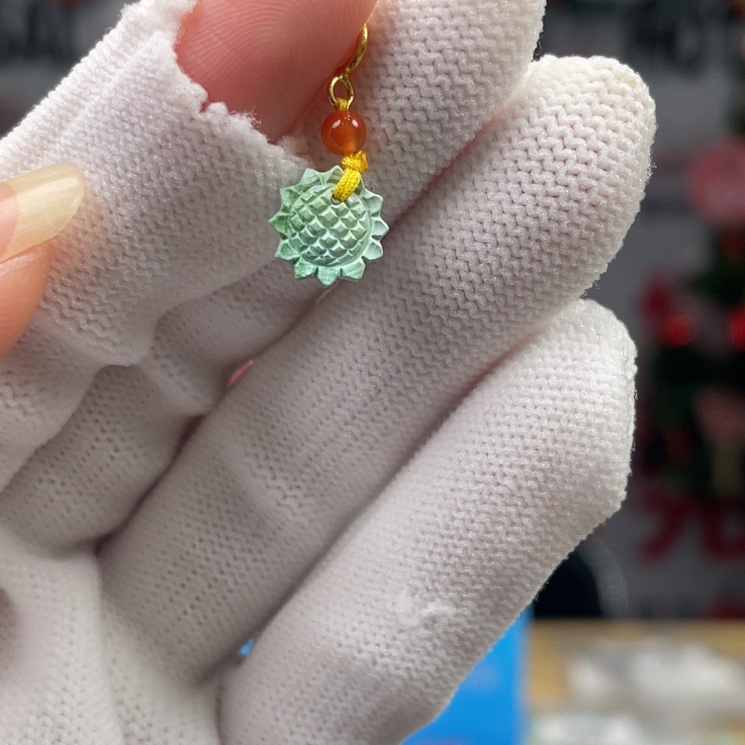 绿松石未镶嵌挂件