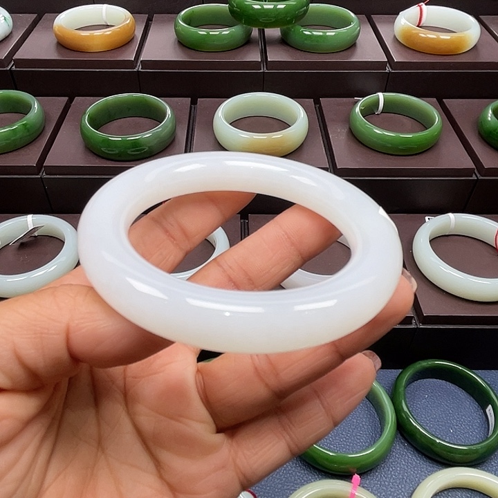 和田玉未镶嵌手镯5859