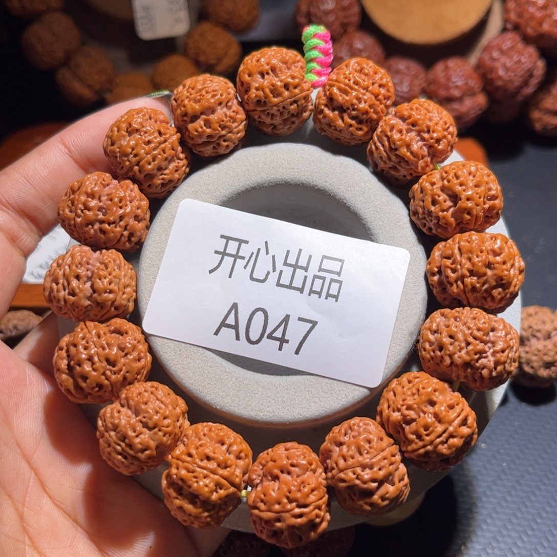 金刚菩提手串开播福利20蜂窝双龙