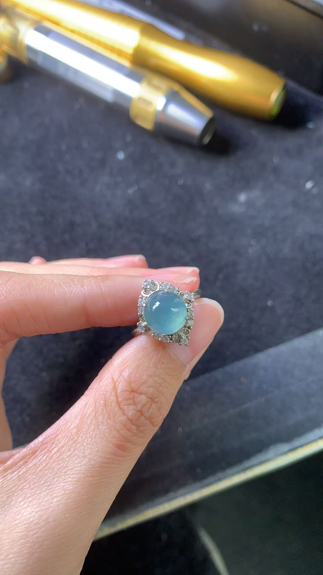 天然翡翠蛋面戒指