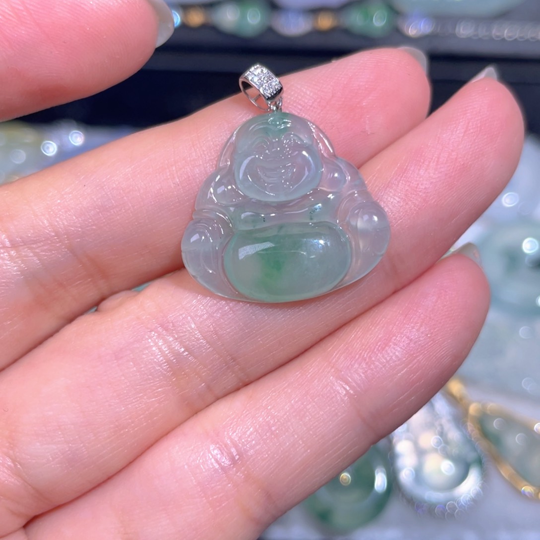 颈饰18K金镶嵌翡翠翡翠