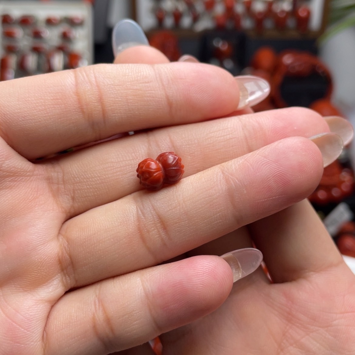 【闪购商品】未镶嵌并蒂莲南红玛瑙