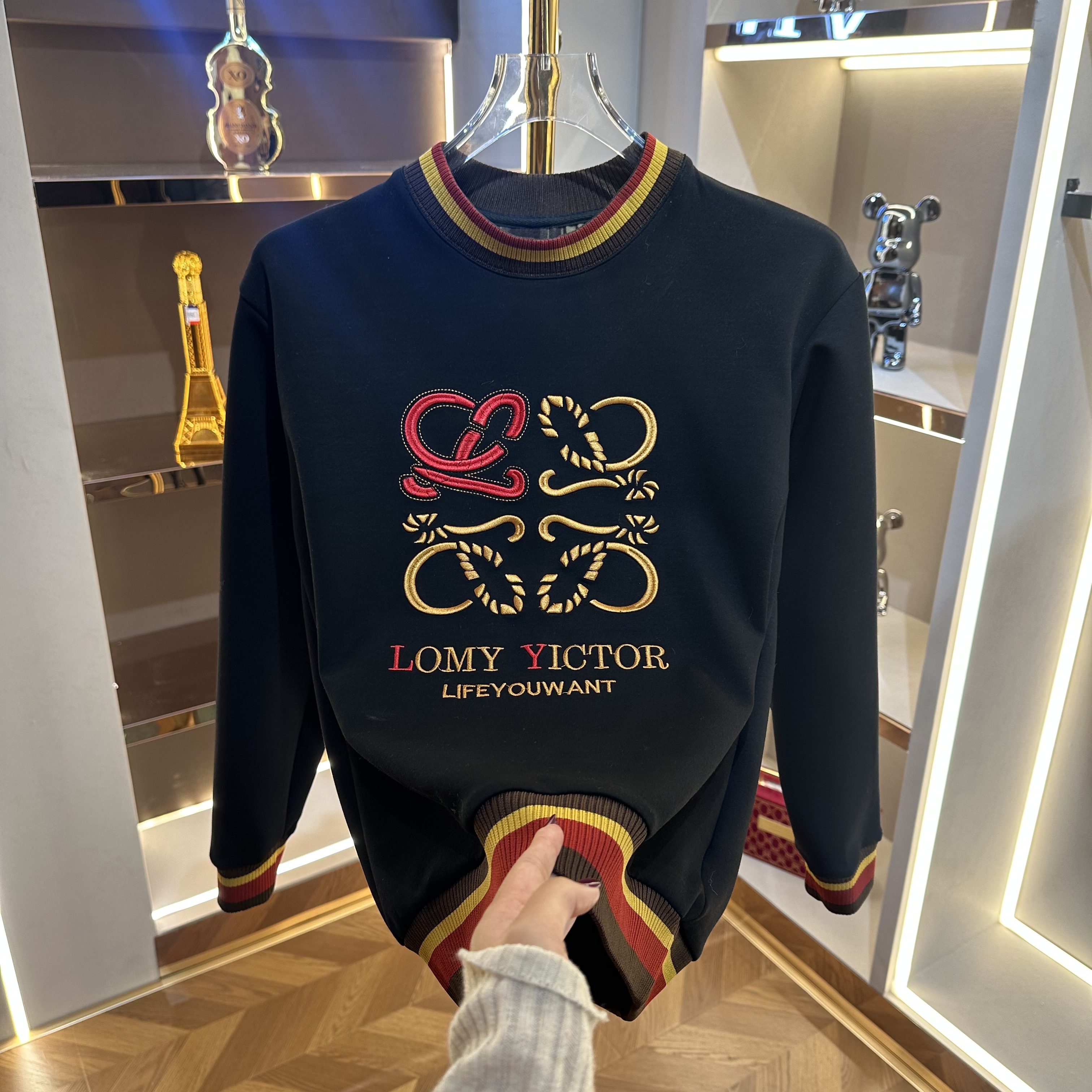 【HK素紫】2025秋季男士拼色長袖刺繡耐磨百搭重工卫衣084款01