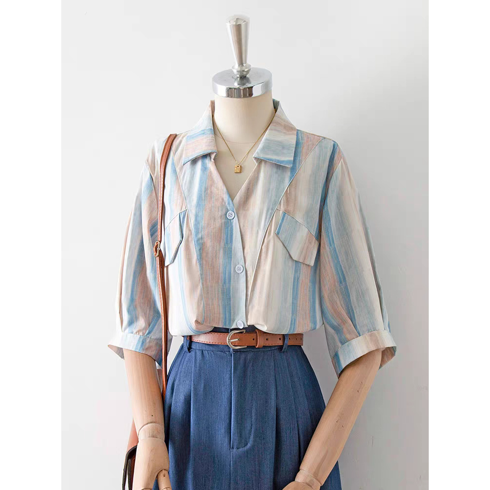 Y24港风复古短袖衬衫设计感条纹显瘦v领气质通勤衬衣