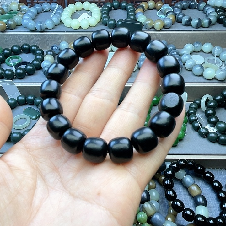 手链未镶嵌和田玉