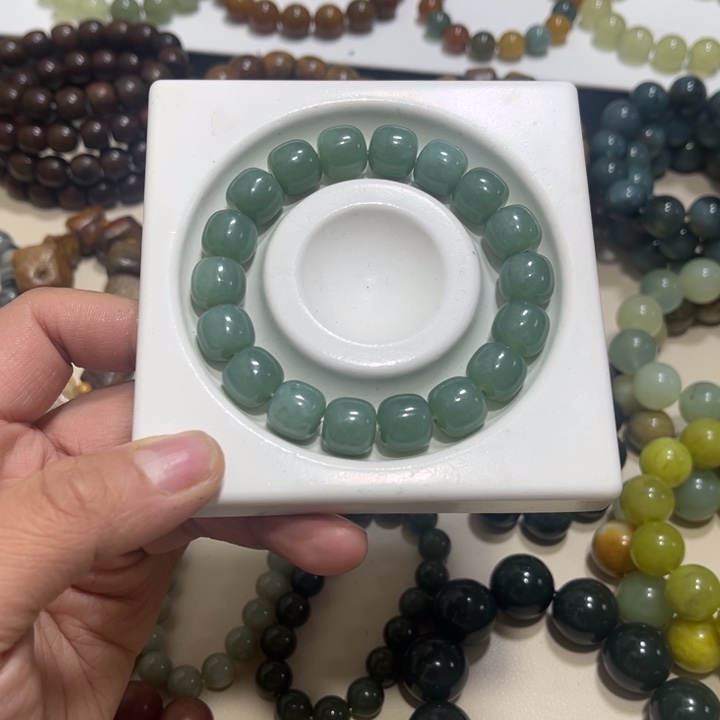 蛇纹石玉未镶嵌手链卡12
