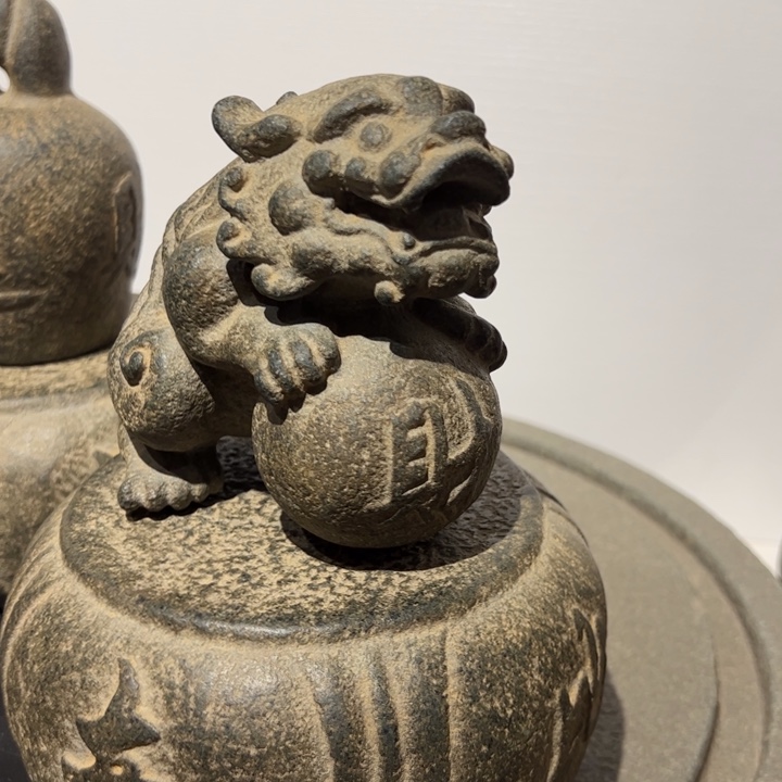 哥***宝石材招财狮子青石