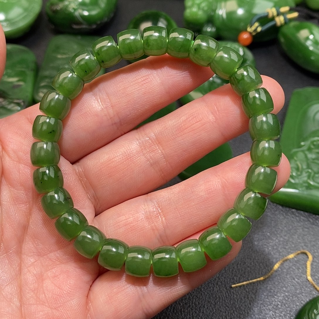 和田玉（碧玉）8*6.7mm极限弧未镶嵌