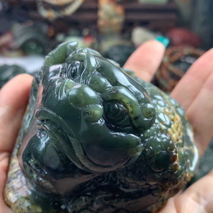 岫岩河磨玉（透闪石质玉）把件未镶嵌