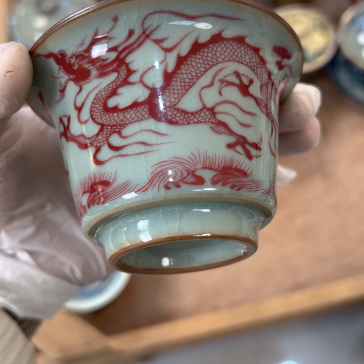 瓷片淘泥釉里红元龙马蹄盖碗