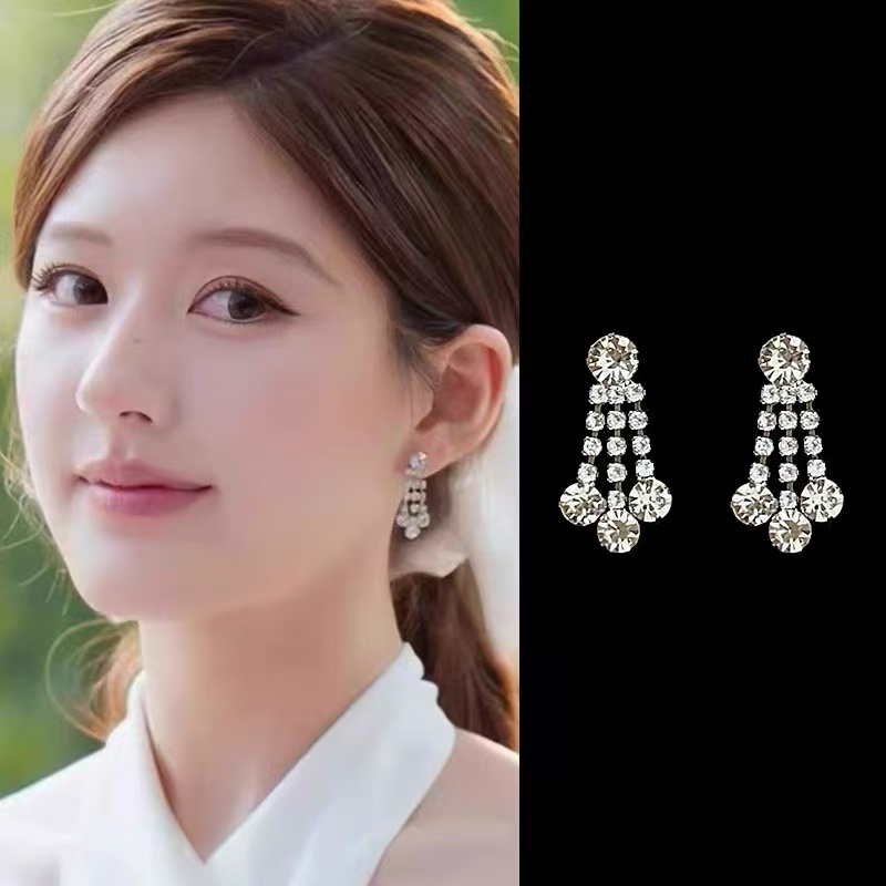 铜合金耳饰 气质轻奢百搭简约简约优雅精致网红设计师耳环F3194