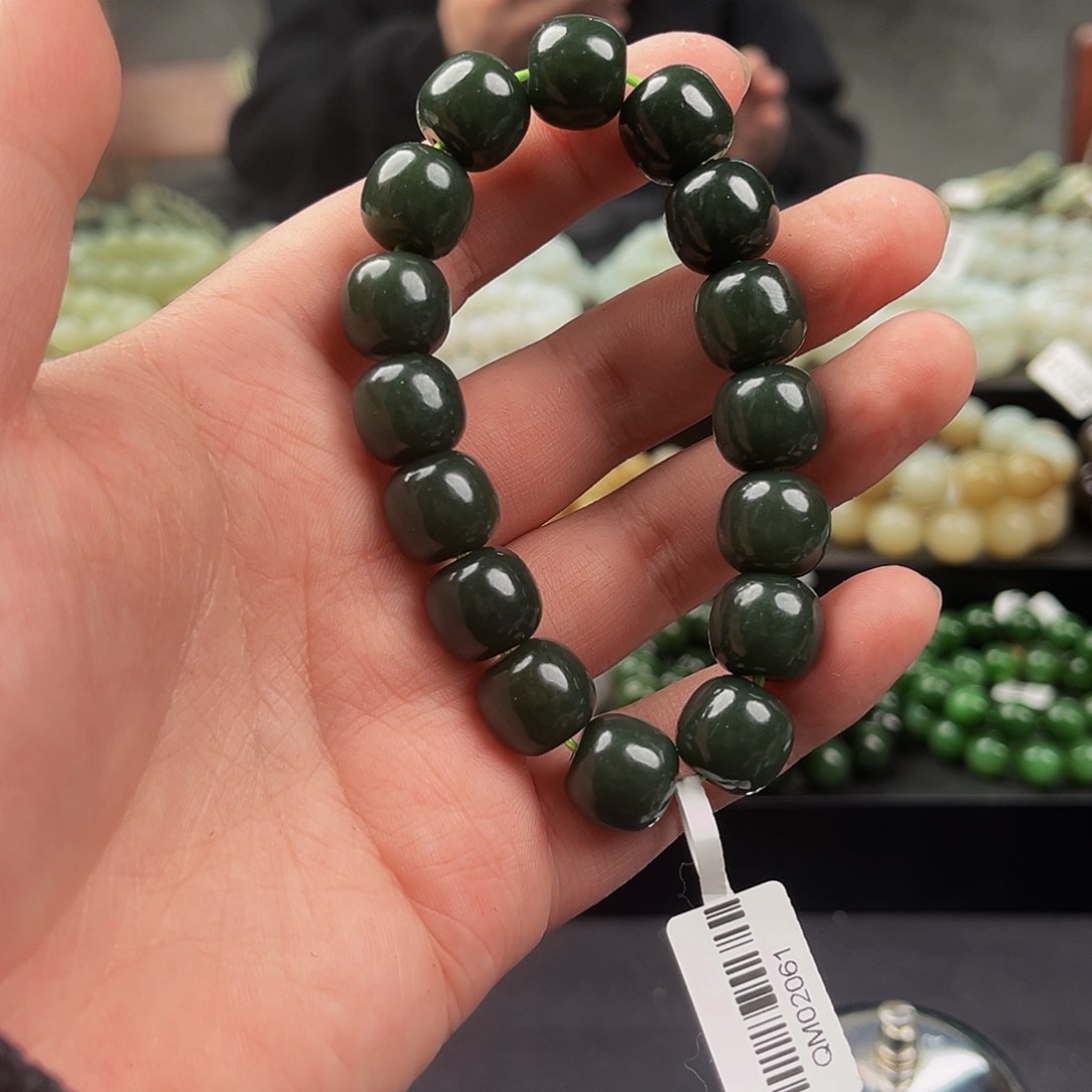 未镶嵌和田玉手串