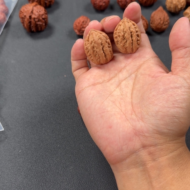 吊坠文玩核桃粗筋八棱