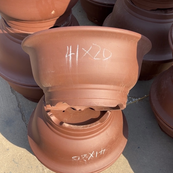 紫砂花盆100-2。      41-20