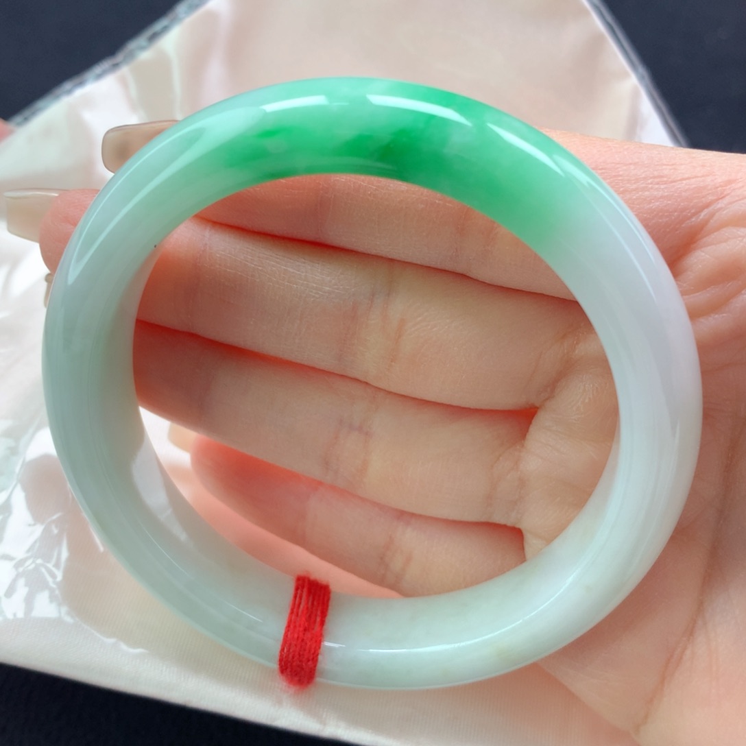 翡翠手镯未镶嵌（13号）