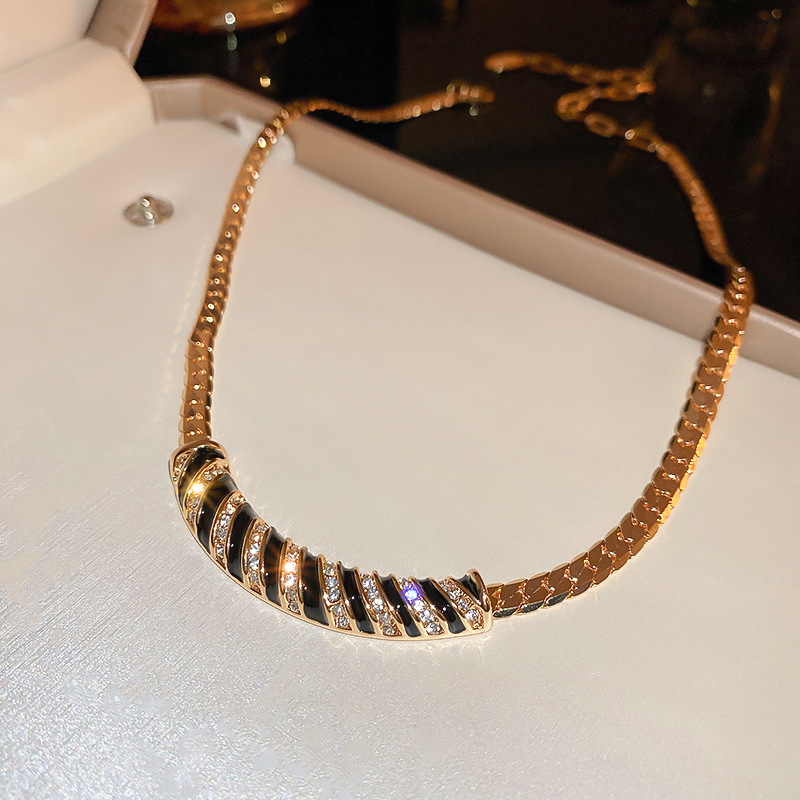 铜合金项链 【8435】欧美金属重工设计项链复古经典条纹锁骨链颈链