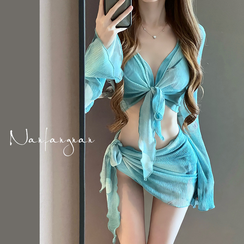 2025新款BIKIN辣妹风四件套比基尼纯欲温泉度假性感沙滩泳衣女