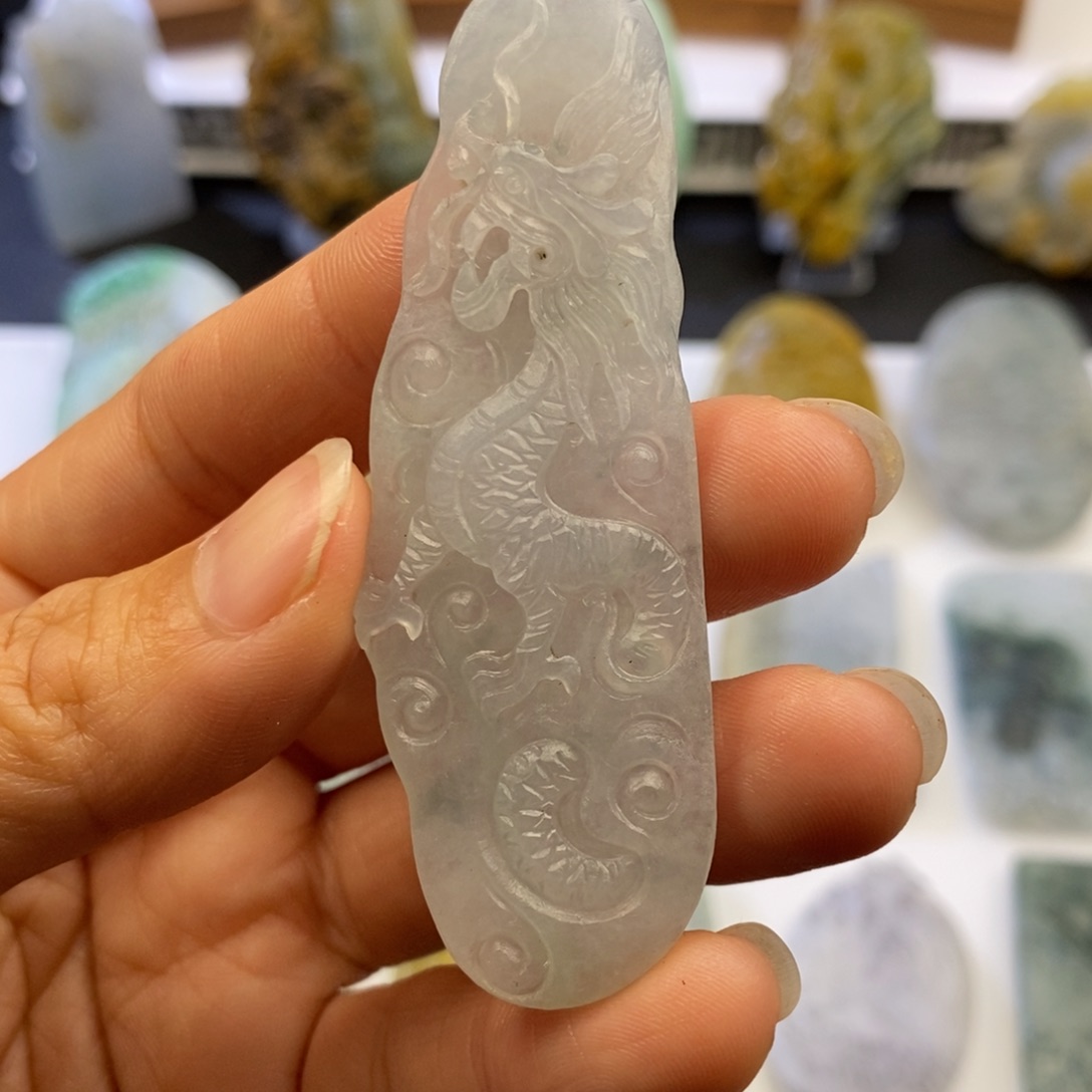 定制翡翠未镶嵌龙牌