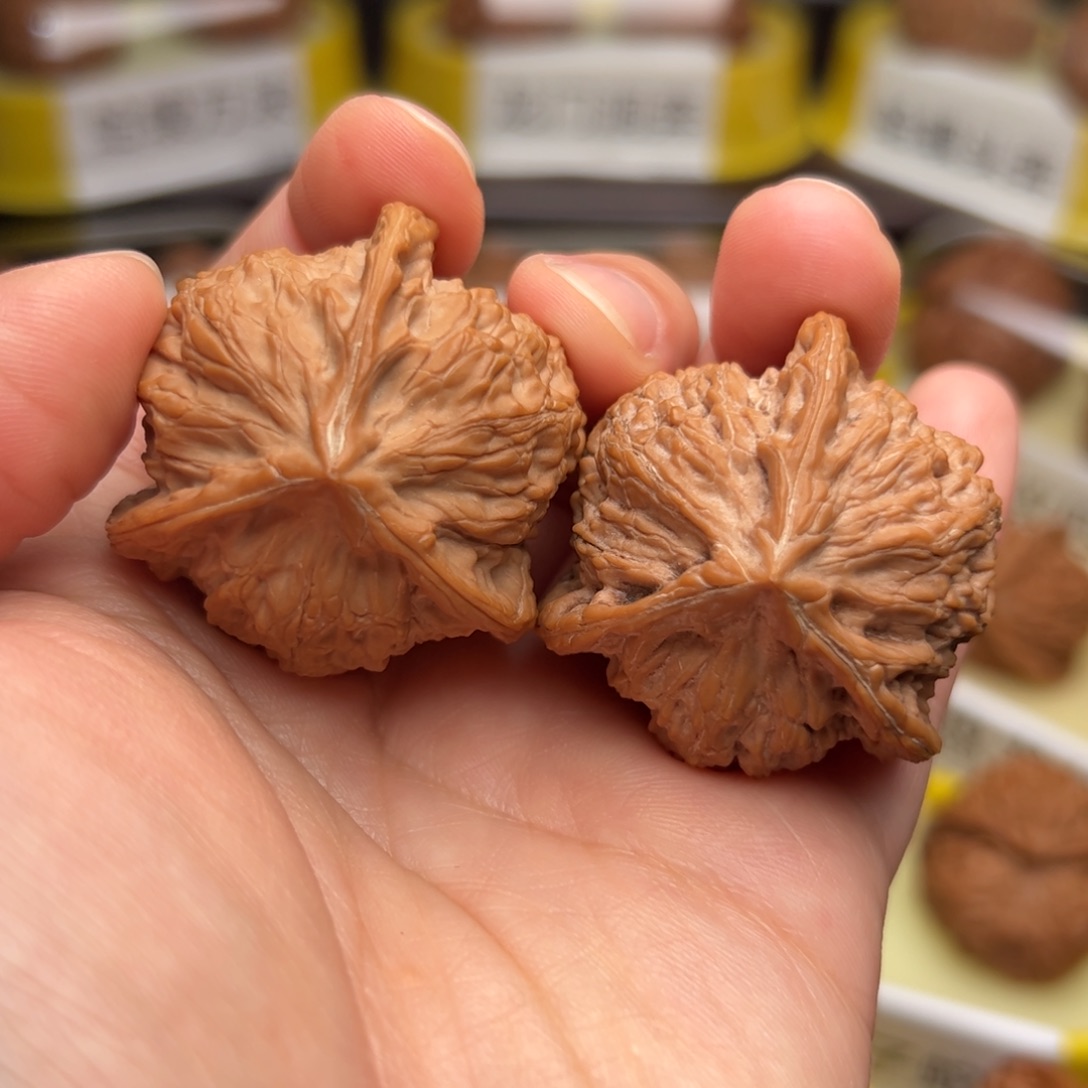 文玩核桃吊坠崔凯