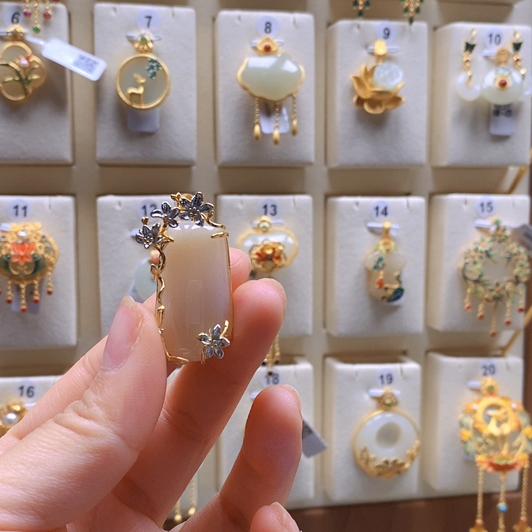 和田玉颈饰银S925镶嵌