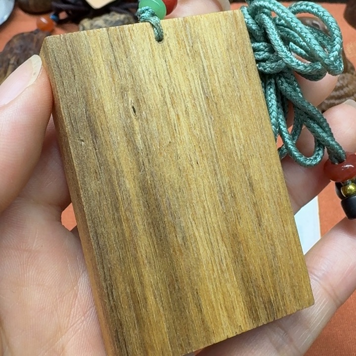 大叶紫檀（黑酸枝木类）