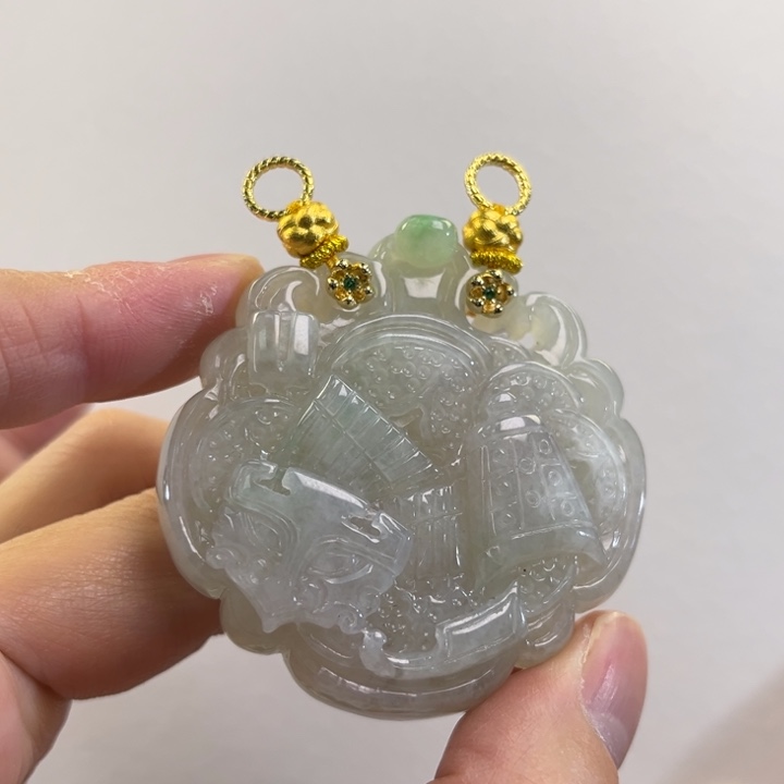 翡翠吊坠(赠链)未镶嵌代编织