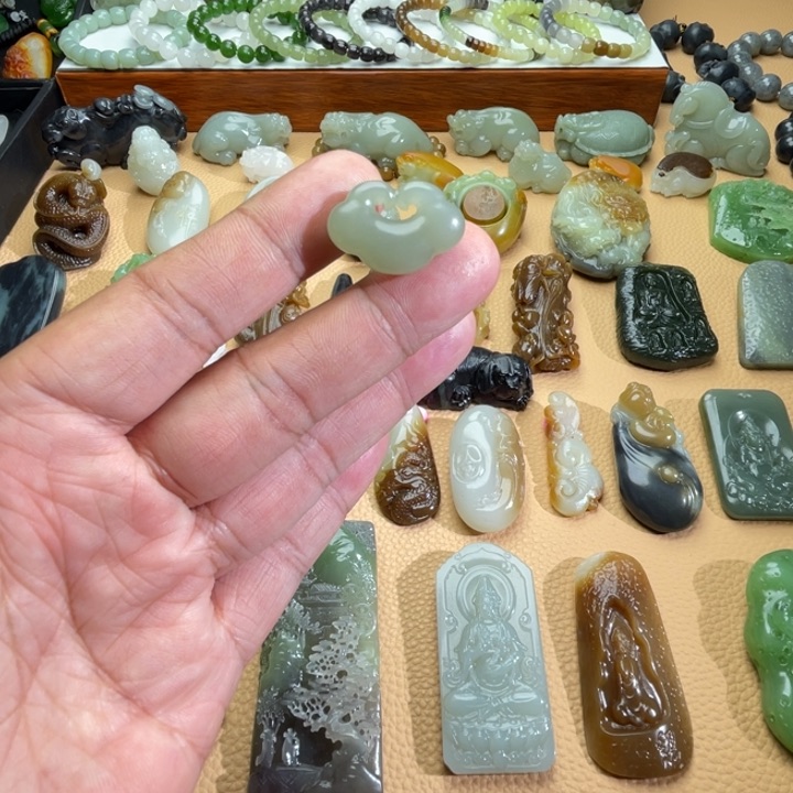 和田玉颈饰未镶嵌定制款