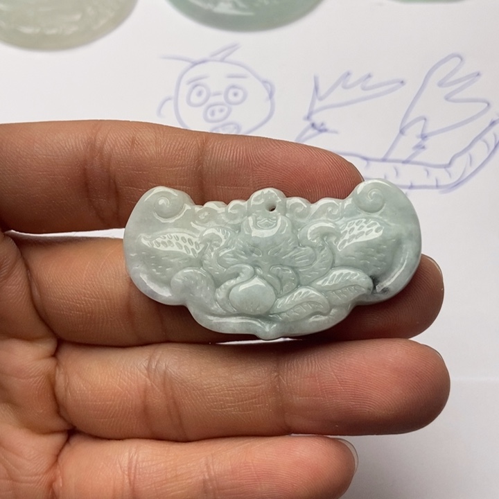 翡翠未镶嵌颈饰翡翠