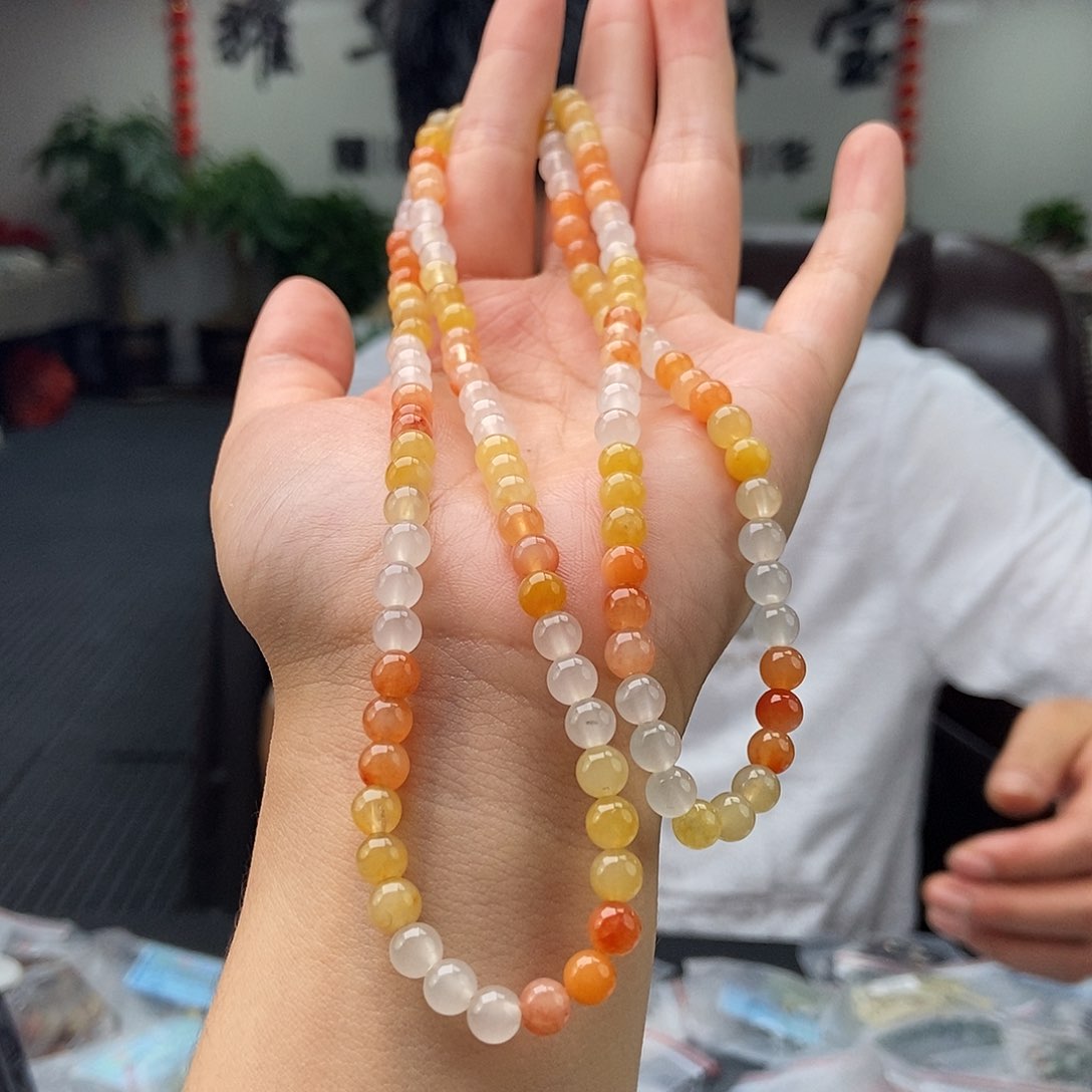 石英质玉颜色多样性发拍一发一未镶嵌