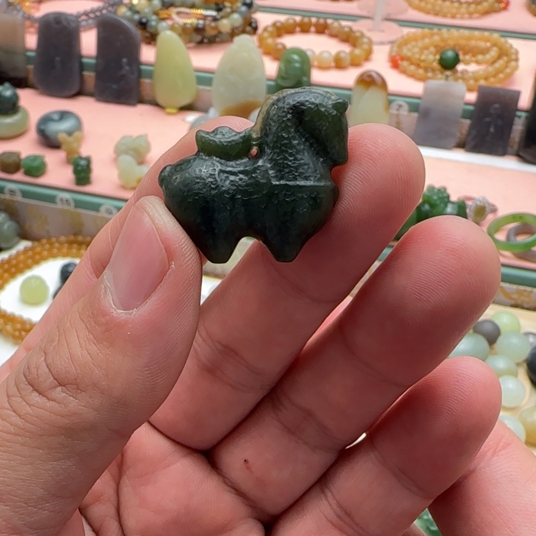 和田玉未镶嵌吊坠(不含链)