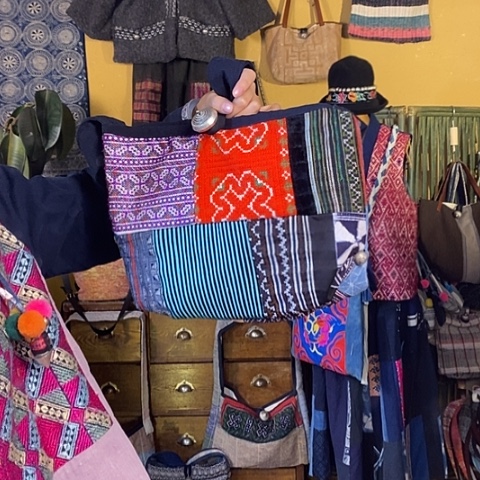 织绣手工制作包包