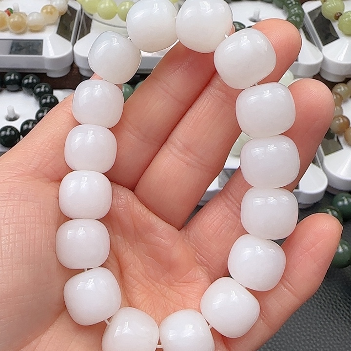 和田玉手串未镶嵌