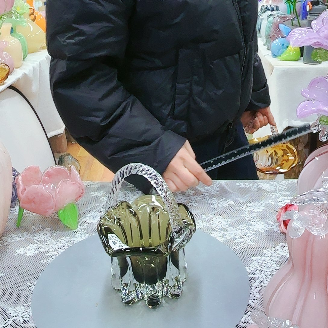 福利不退不换琉璃花瓶艺术品
