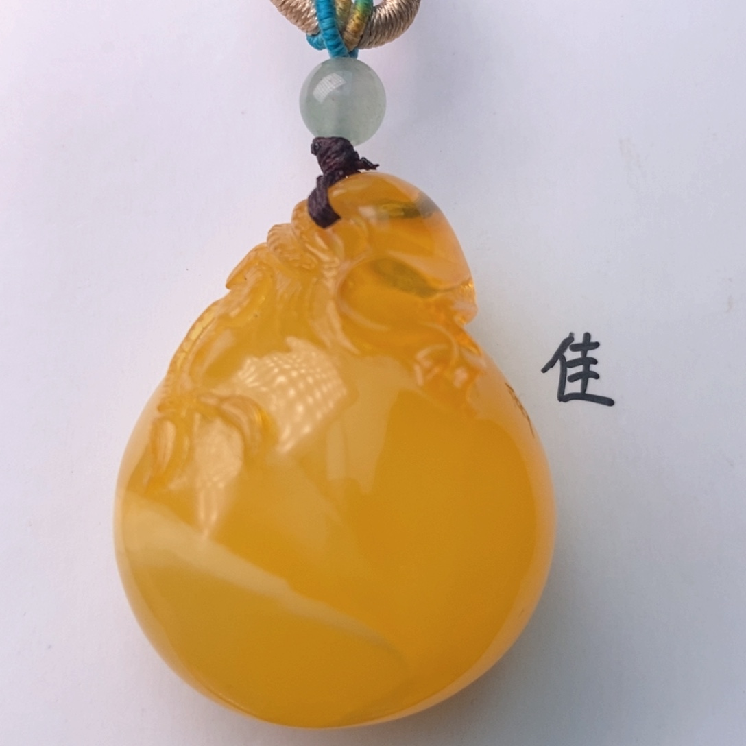 琥珀珠宝奇石未镶嵌