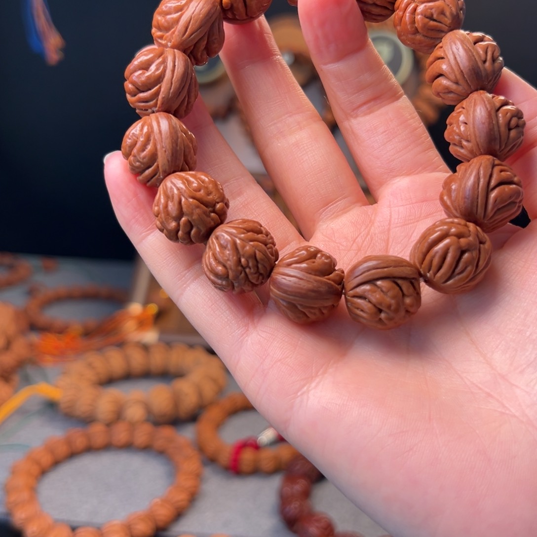 【闪购商品】桃核吊坠胖*胖18野生豹子头