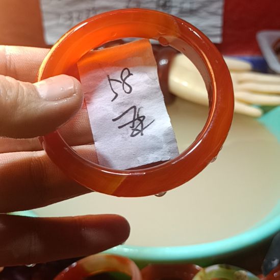 玛瑙/玉髓手镯未镶嵌