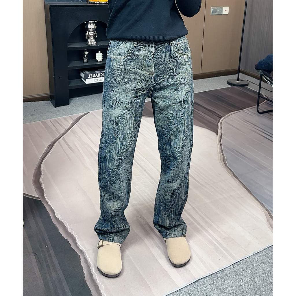 新款高级感全新纳米洗水满印提花宽松百搭直筒潮牌男士牛仔裤