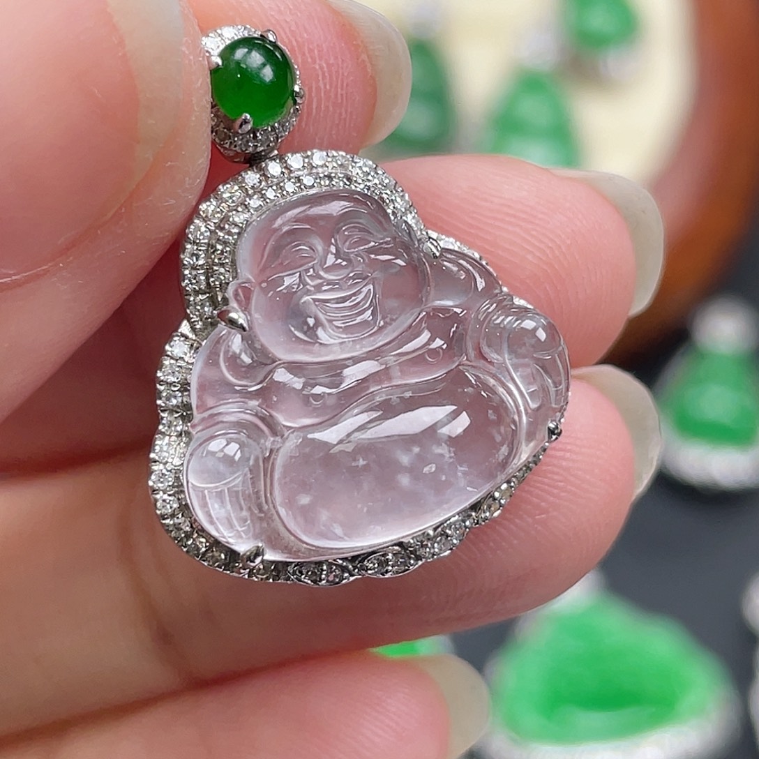 翡翠18K金镶嵌颈饰玻璃冰佛公