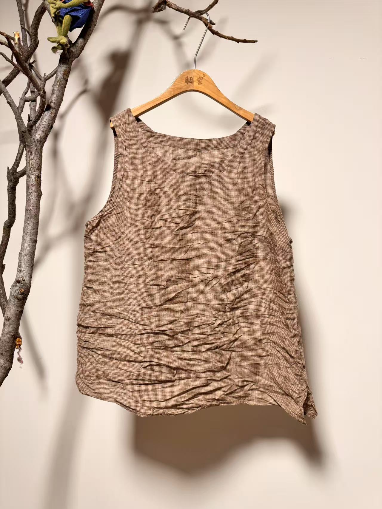 AS6813胭絮-简约时尚显瘦小背心  色织千鸟格面料上衣