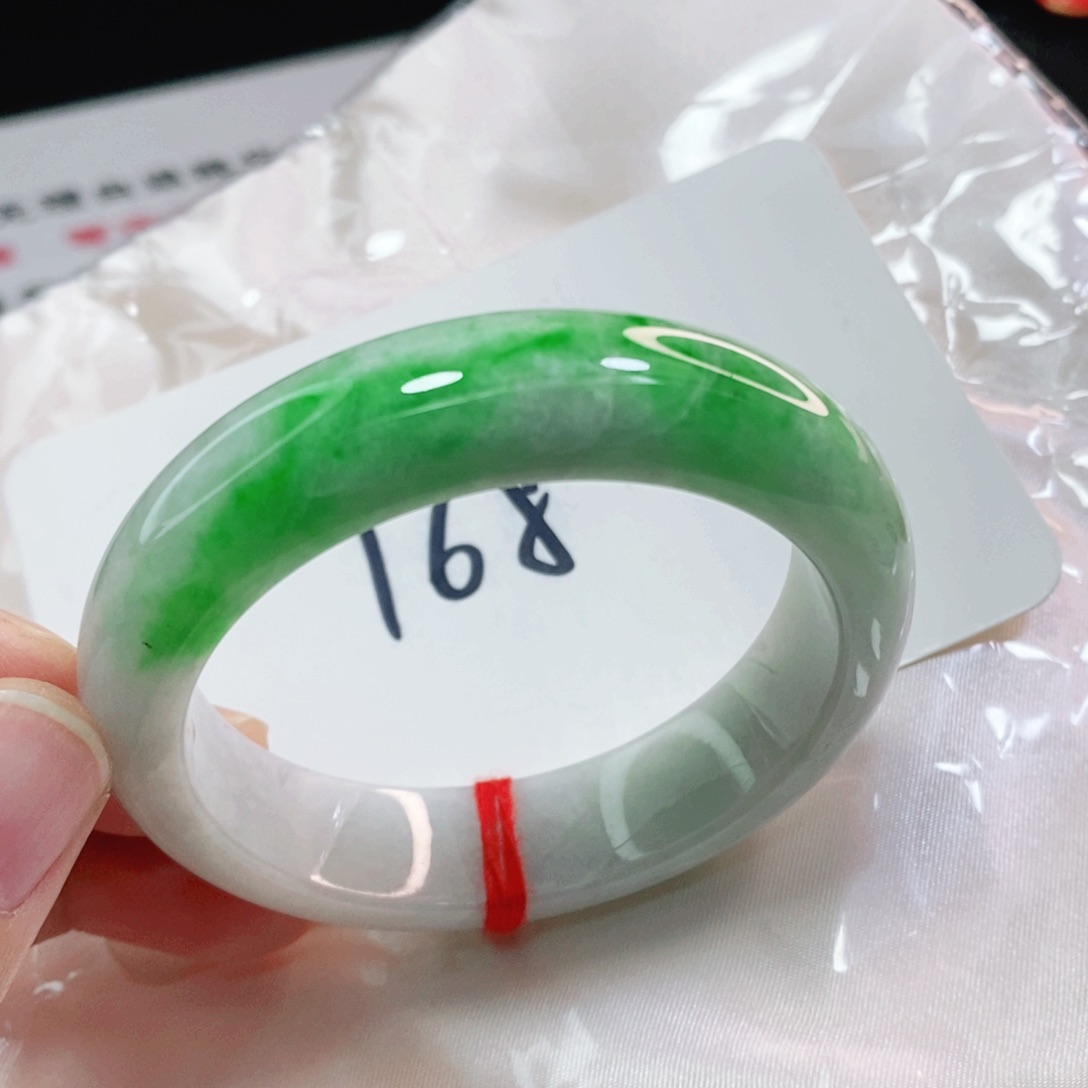 翡翠手镯未镶嵌53.8圈口