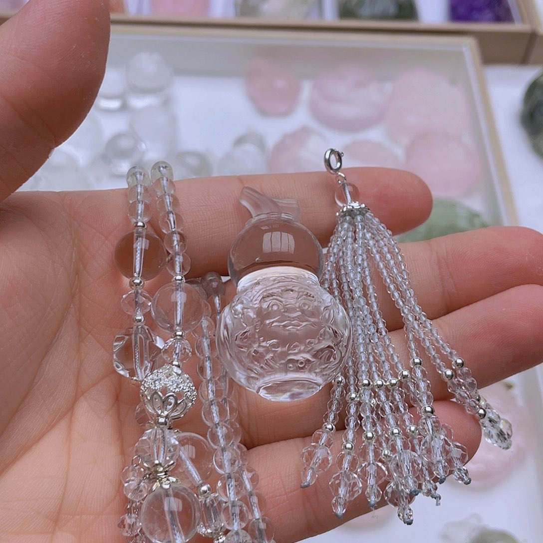 未镶嵌吊坠(不含链)水晶…*