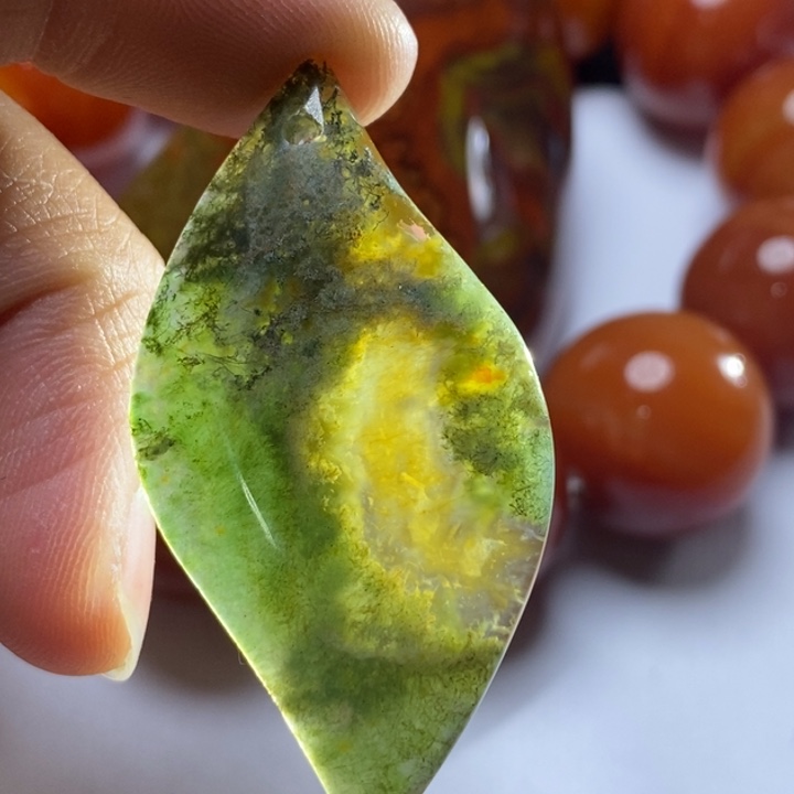 玛瑙/玉髓未镶嵌颈饰