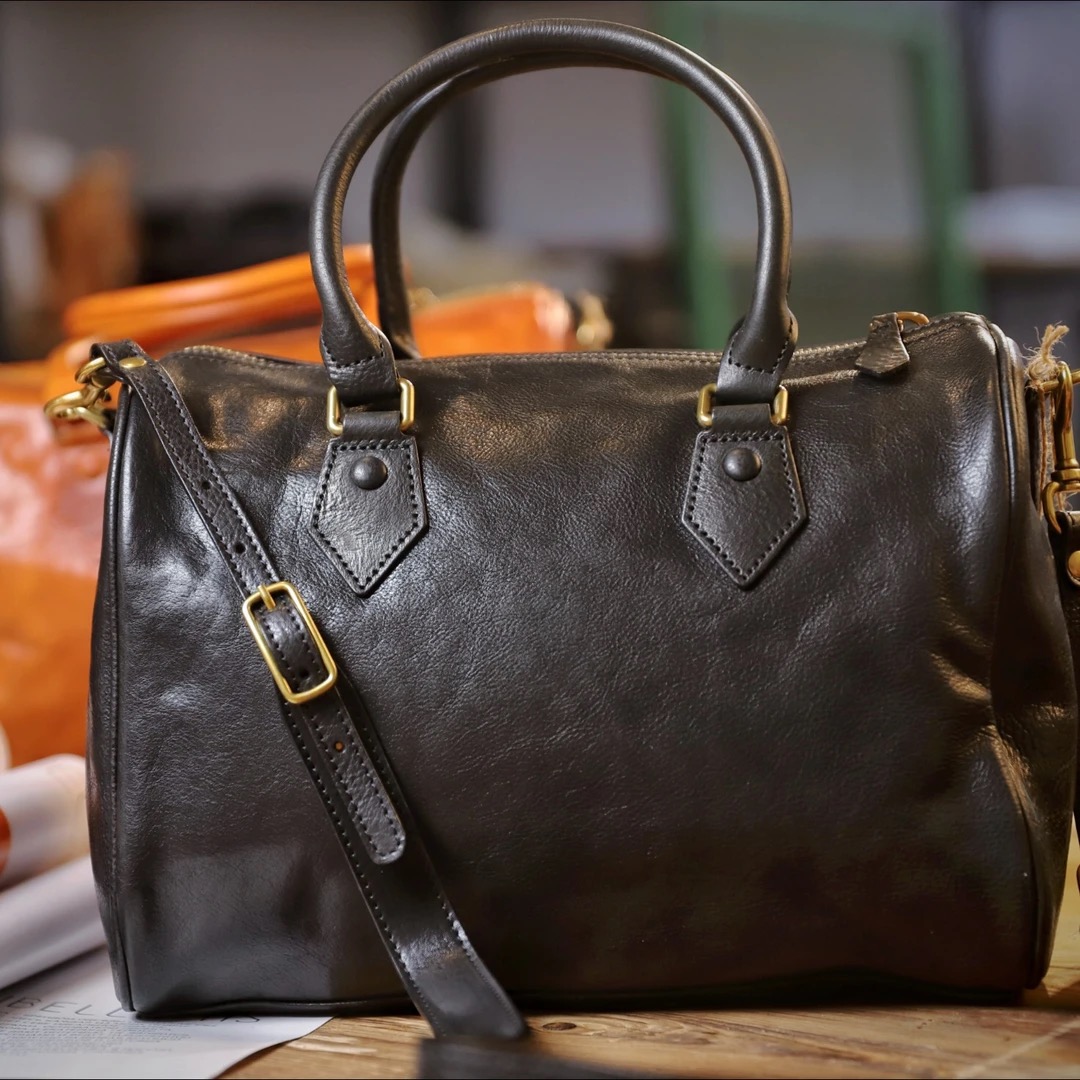 【谷道】头层牛皮 经典百搭 手提斜挎 大波士顿 枕头包SH066999