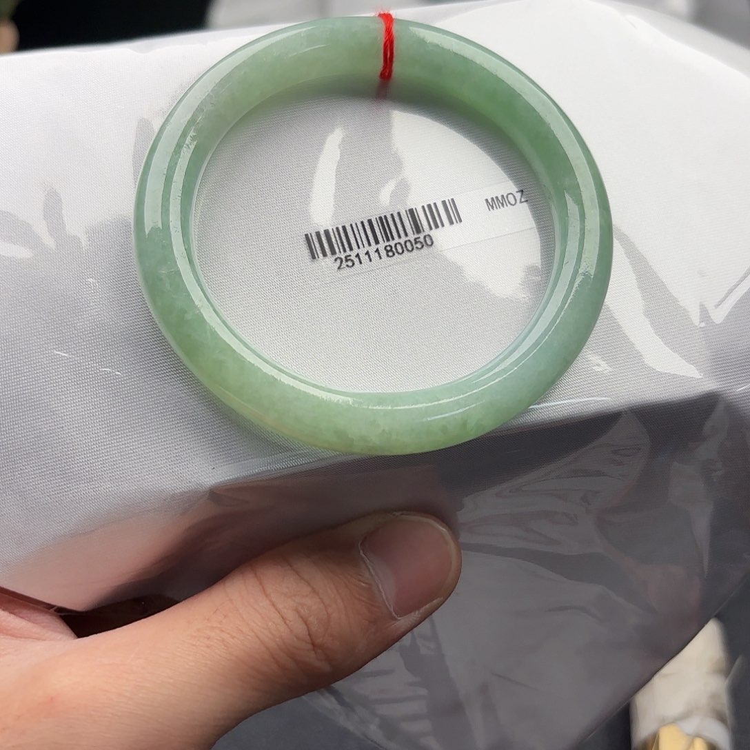 翡翠未镶嵌手镯5657x7 70