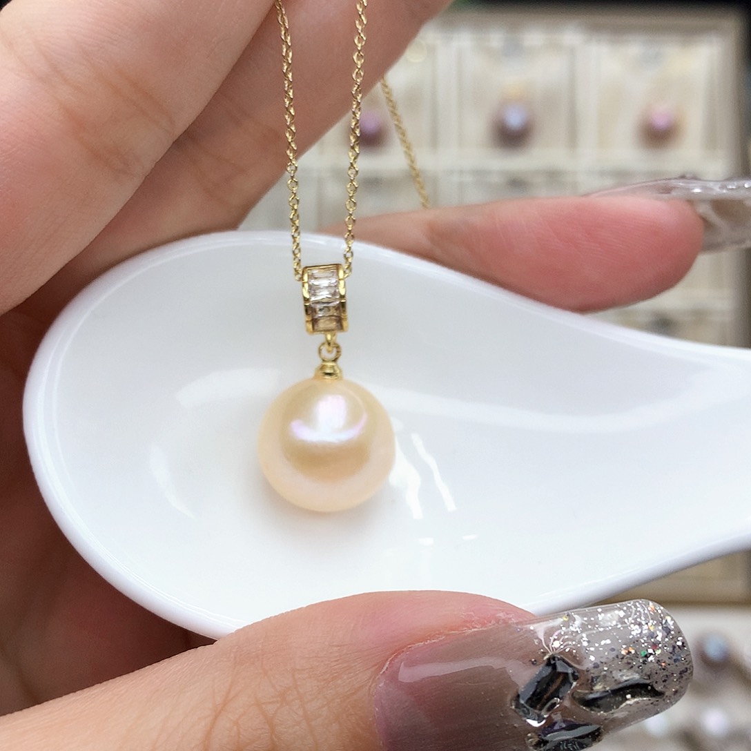 淡水珍珠颈饰合金