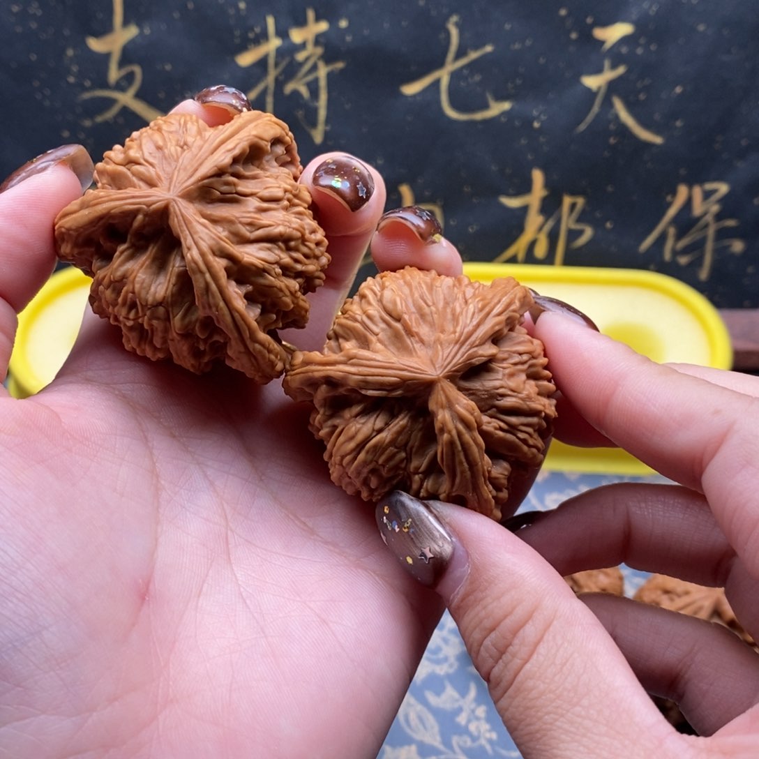 吊坠文玩核桃十*.白狮子