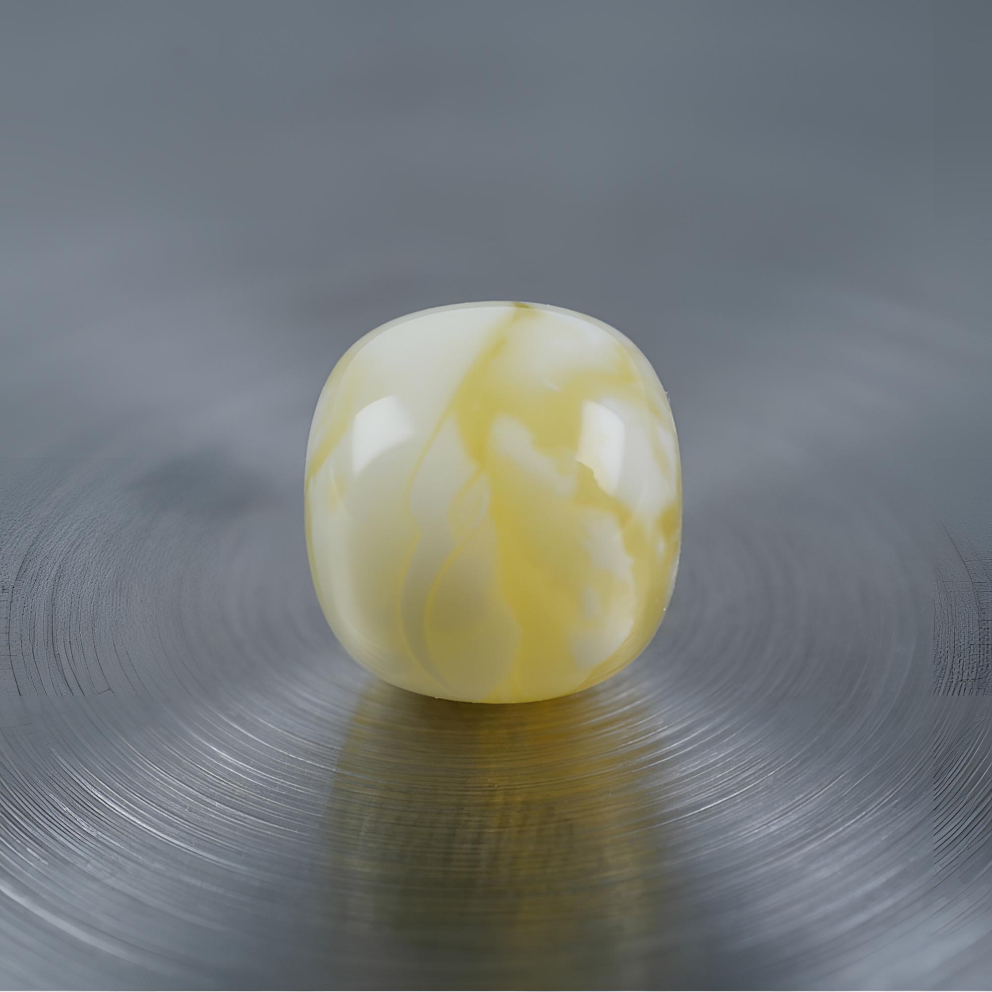 金瓷白妖花老型尺寸10.9*10.1mm天然琥珀蜜蜡文玩配饰